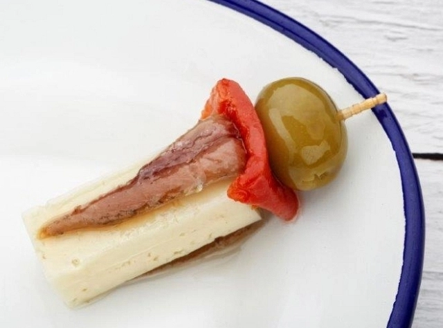 Pincho de Queso con Jamón